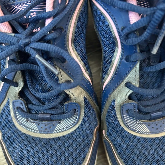 Ryka Navy and light pink Sneakers 7.5 - Picture 7 of 9